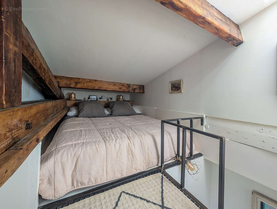 Appartement à PARIS-3E