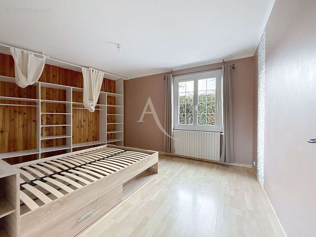 Maison à BEAUFORT-EN-VALLEE