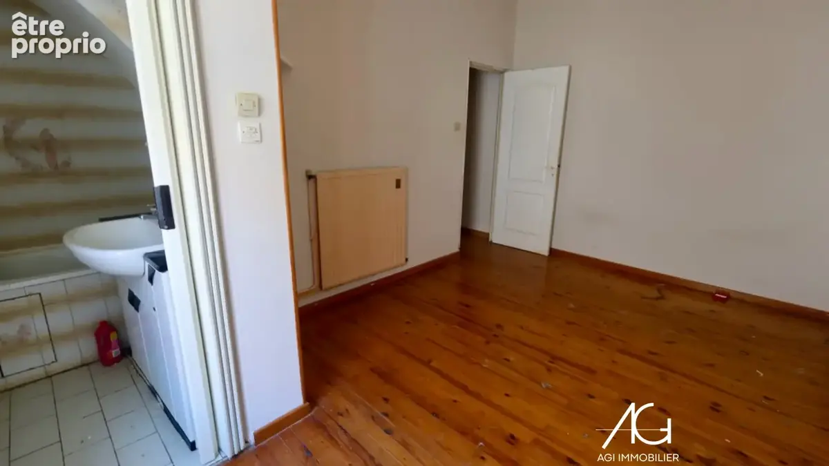 Roubaix   rue jean moulin  maison de cour 85 m2   r+2  idéale colocation 5 chambres  rentabilité 14,5 % - photo 6