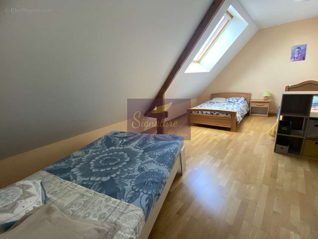 Maison Ruaudin - pièce de vie 70 m2 - 5 chambres - photo 7