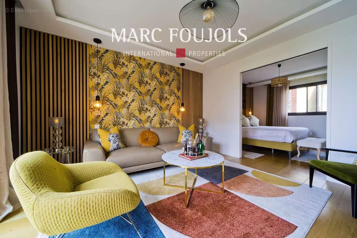 Maison à LA GARENNE-COLOMBES