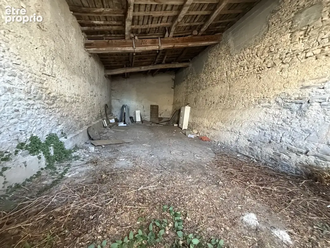Grange en pierres à réhabiliter - photo 2