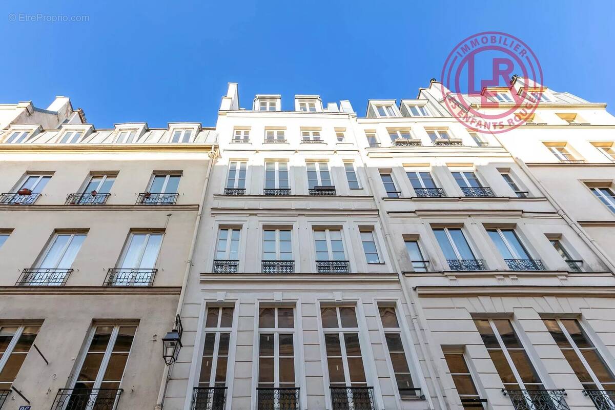Appartement à PARIS-3E