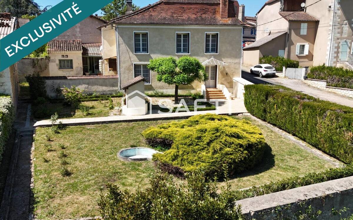 Photo 1 - Maison à SAINT-GERMAIN-DU-SALEMBRE
