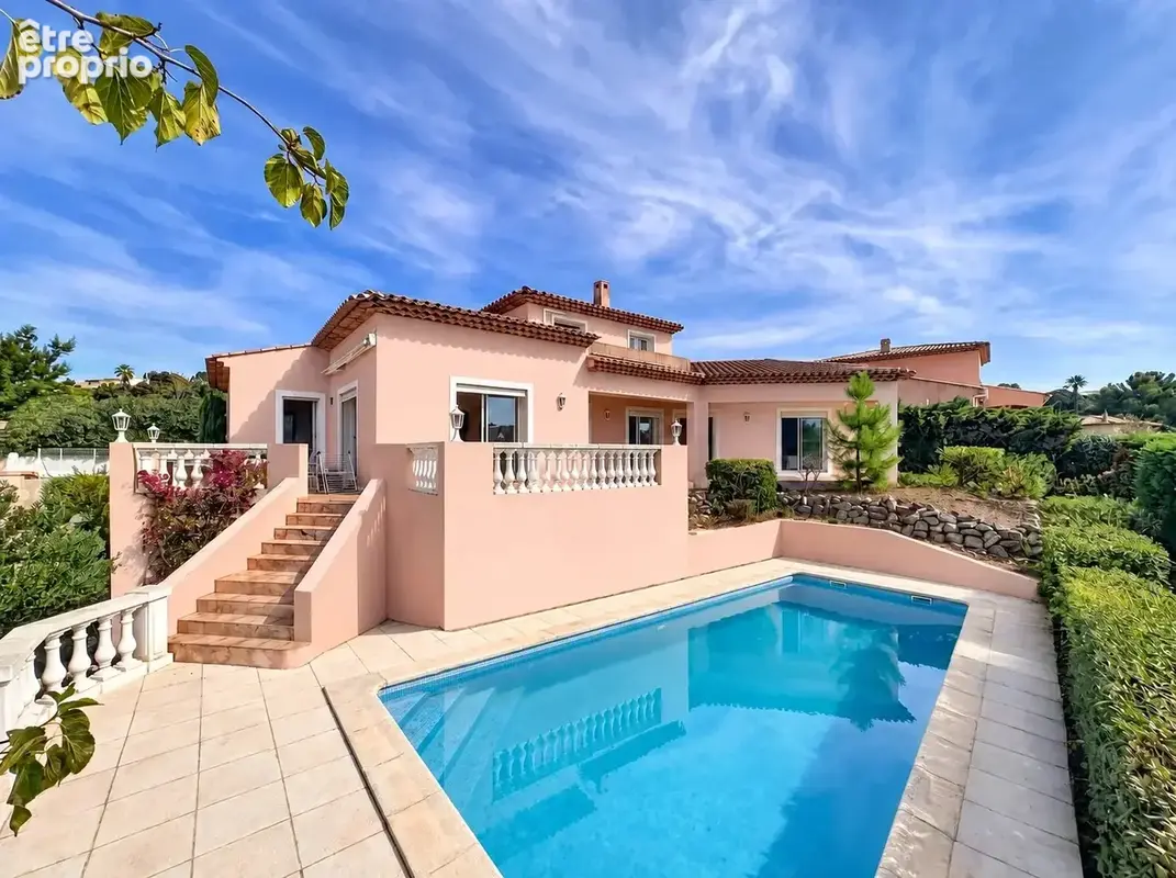 Photo Maison à Sainte-Maxime au prix de 1 499 000€