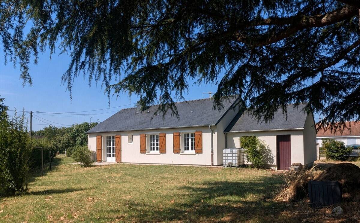 Maison à NAZELLES-NEGRON