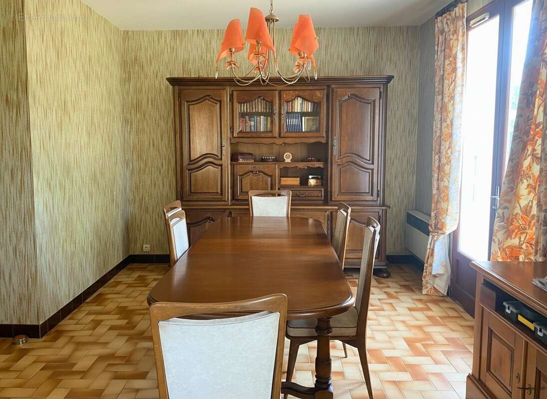 Maison à ROYERE-DE-VASSIVIERE