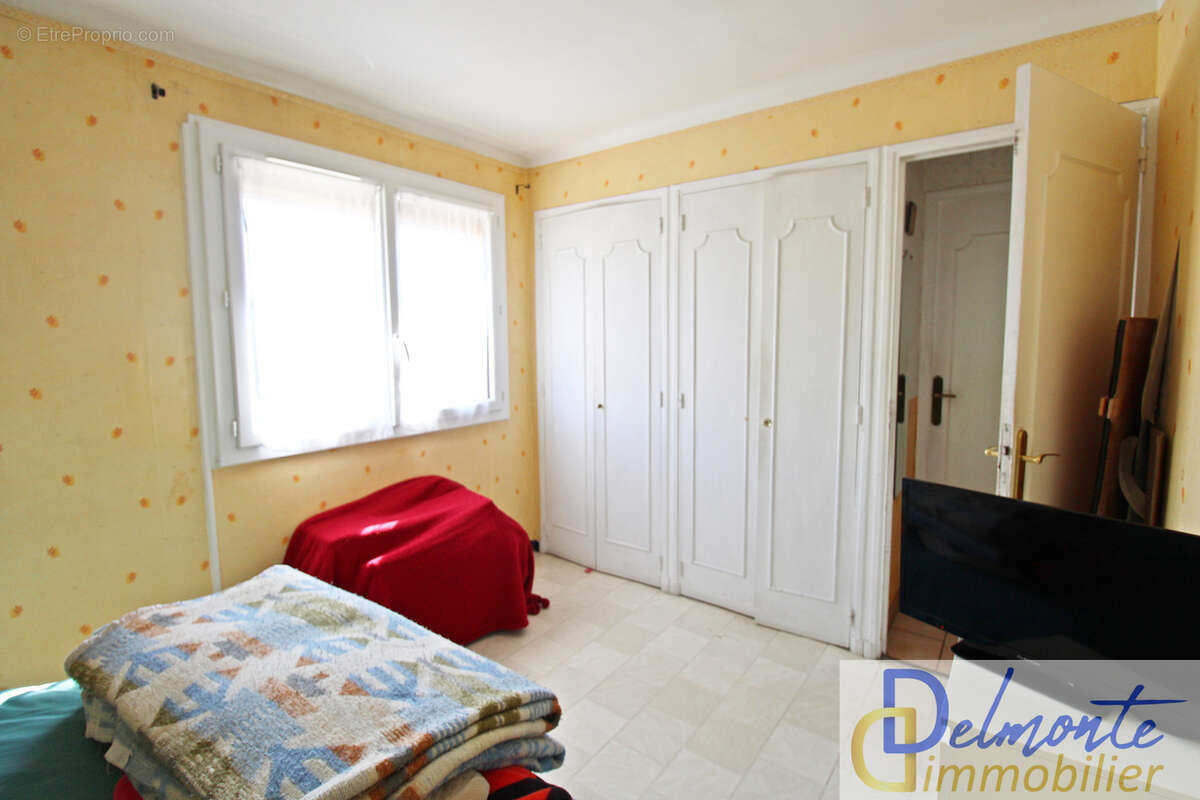Appartement à SIX-FOURS-LES-PLAGES