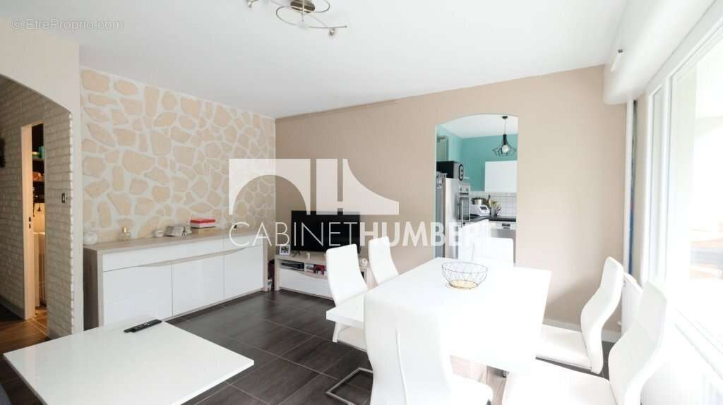 Appartement 57 m² à Saint-Etienne  - photo 8