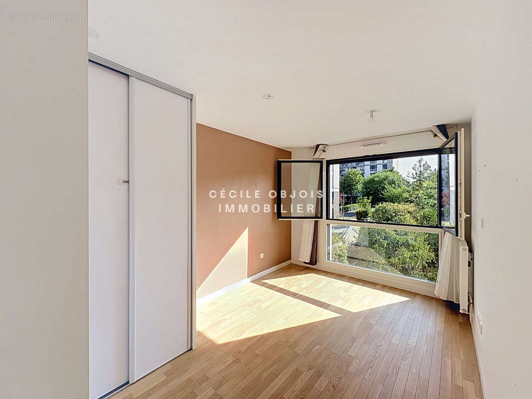 Appartement 78 m² à Joinville-Le-Pont  - photo 4