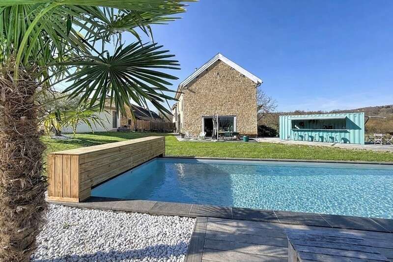 Maison à SAINT-MARCEL-BEL-ACCUEIL