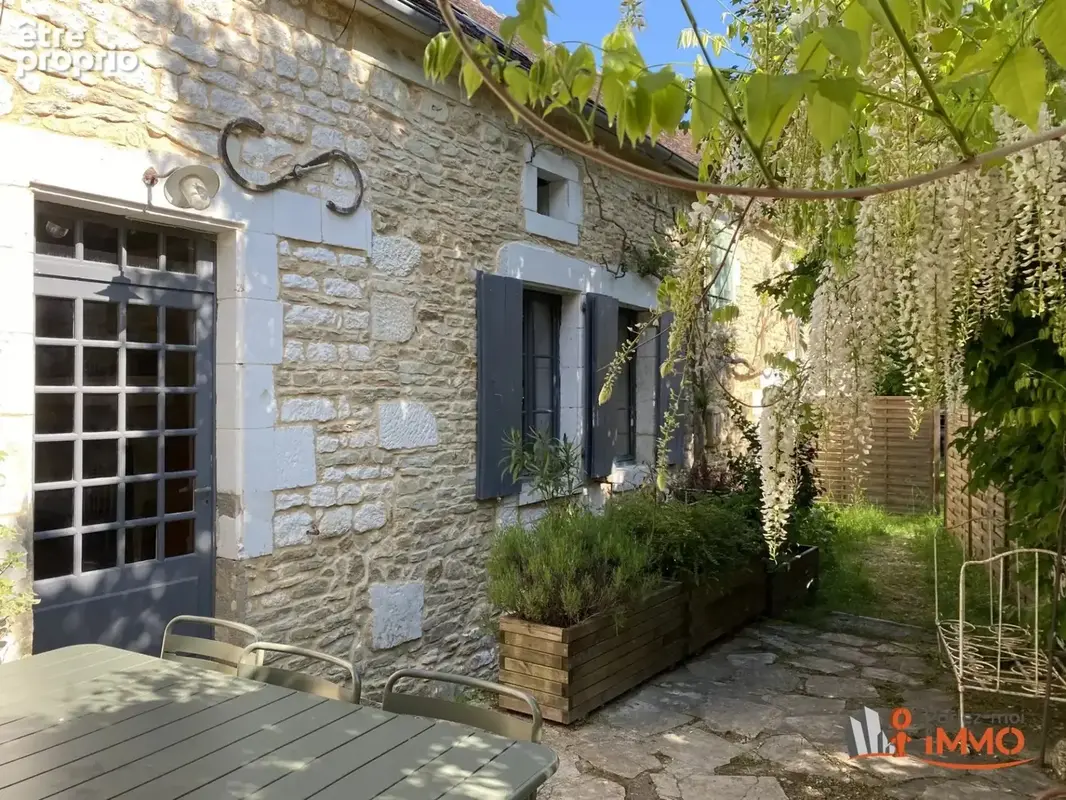 Ensemble immobilier de charme comprenant 2 habitations - photo 3