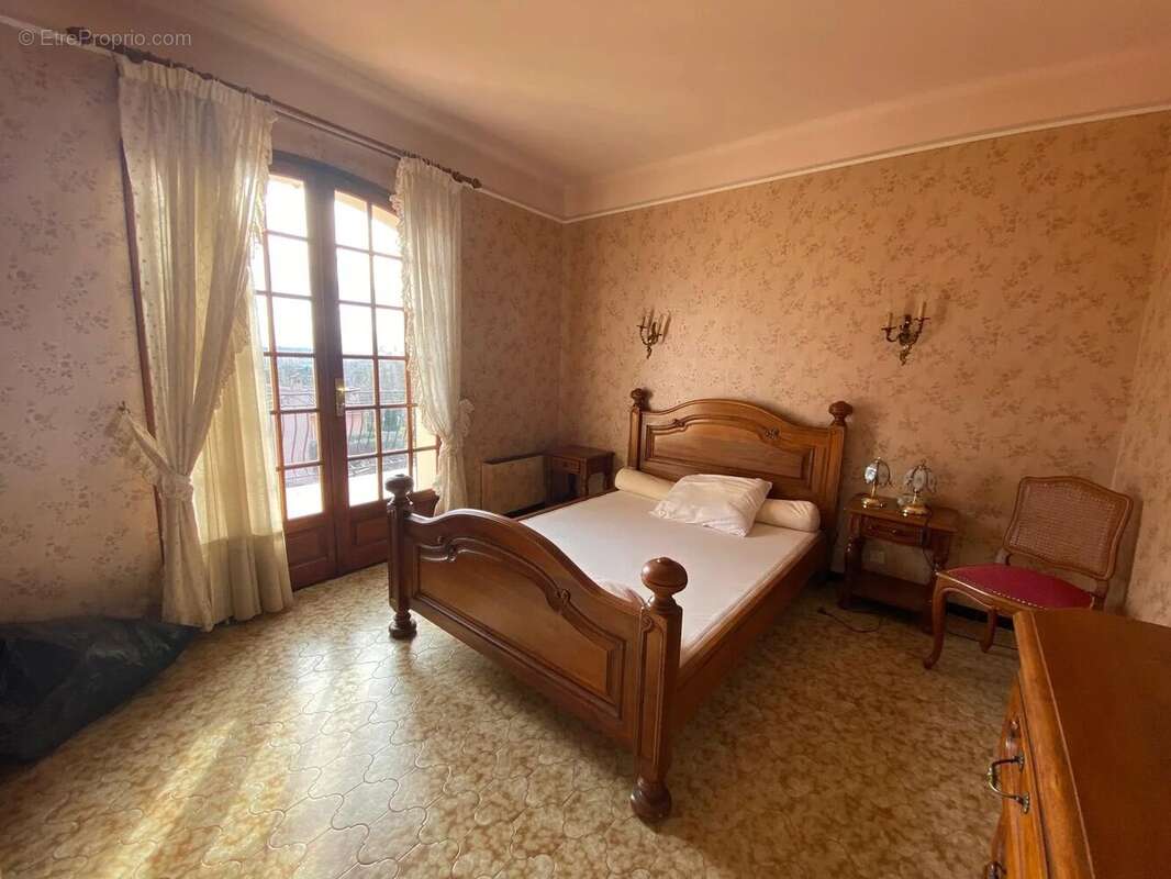 Maison à LA VALETTE-DU-VAR