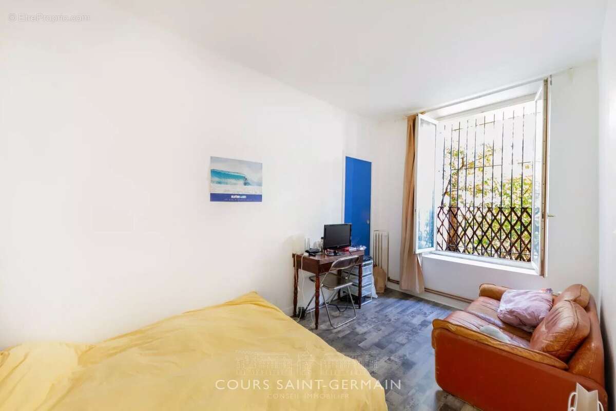 Appartement à PARIS-10E