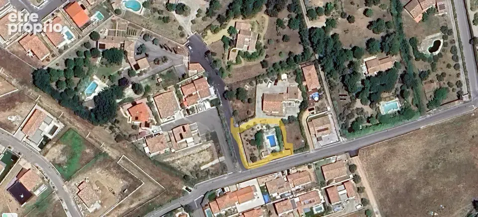 Terrain 540 m² à Clermont-L'herault  - photo 2