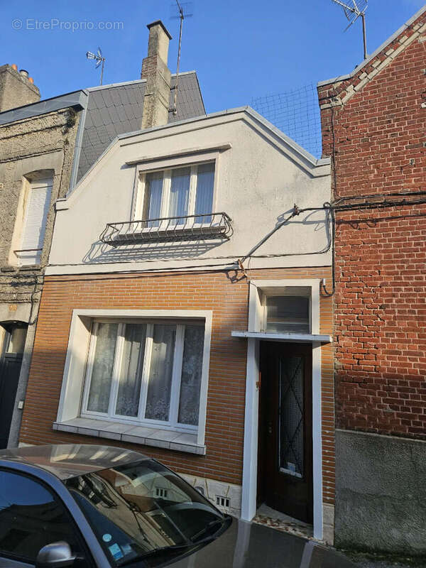 Maison à SAINT-QUENTIN
