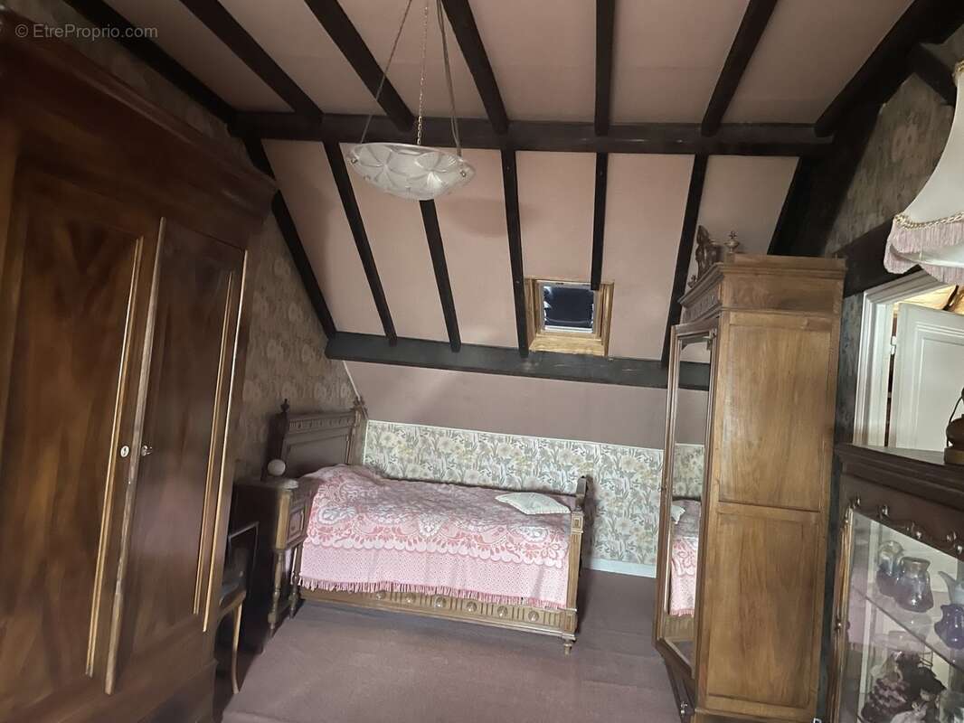 Maison à vendre 7 pièces MONTLUCON (03) - photo 3