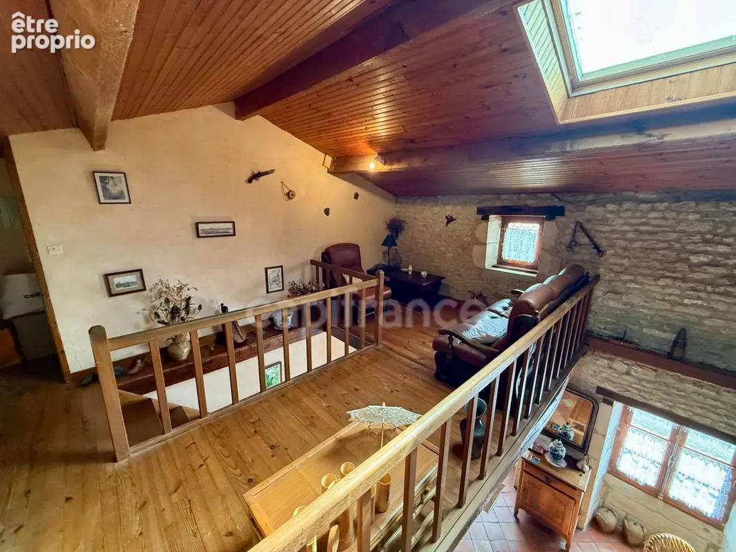  Maison en pierre pleine de caractère avec potentiel locatif – proche de Cherveux - photo 8