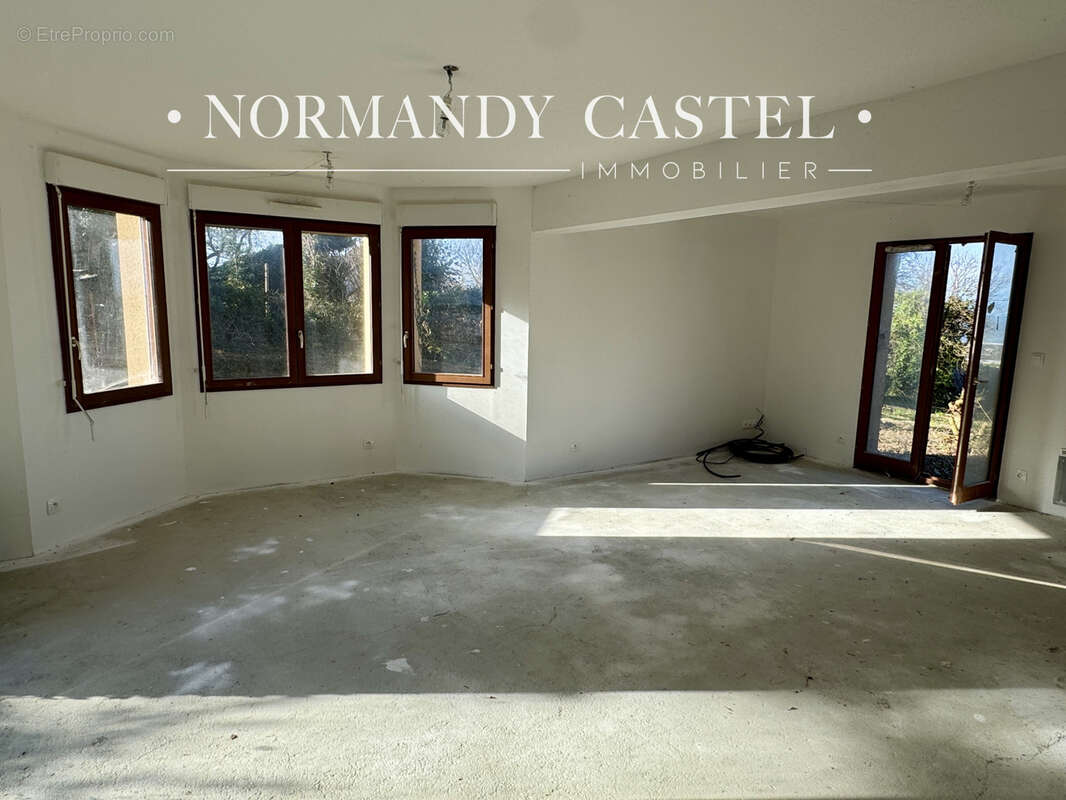 Maison à VILLERVILLE