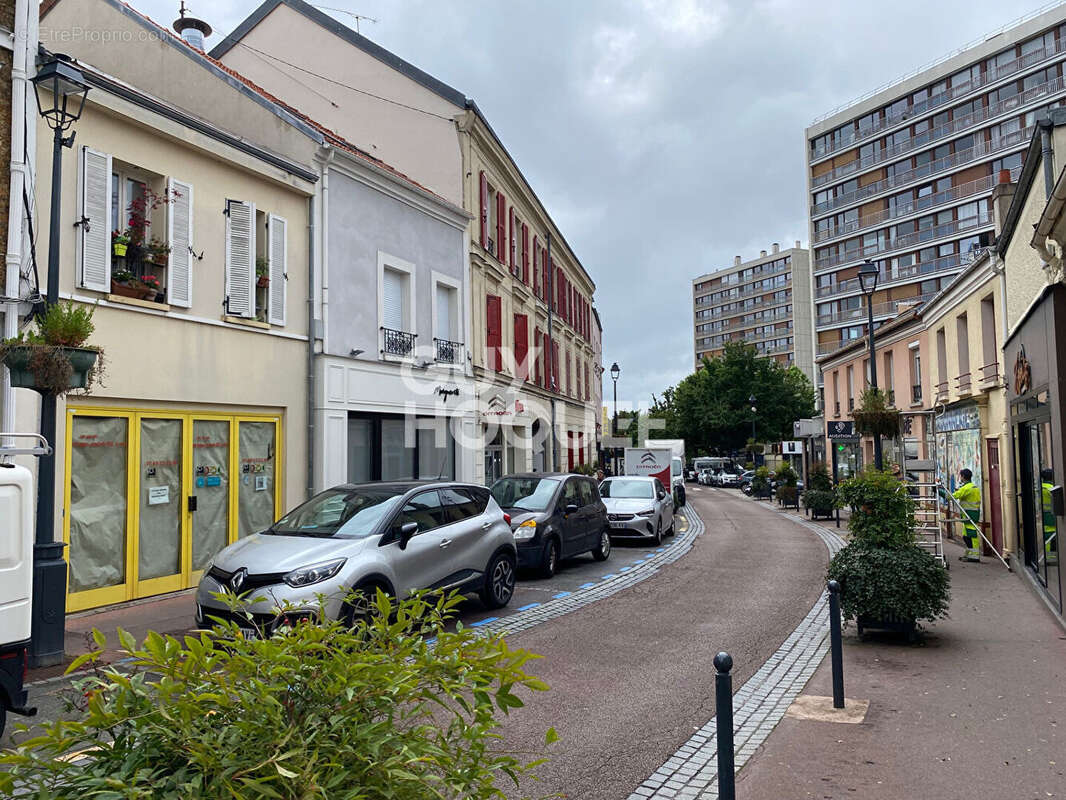 Commerce à FONTENAY-AUX-ROSES