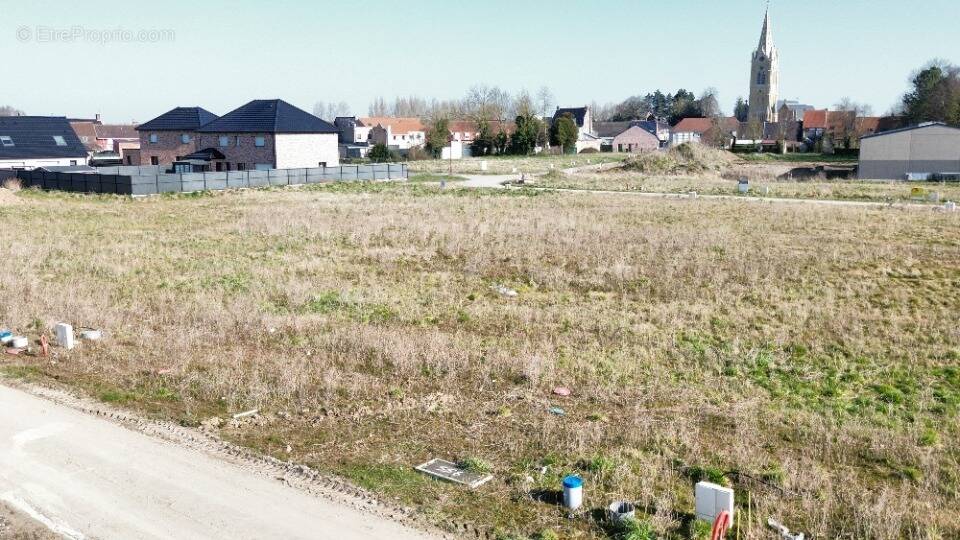 Terrain à HERZEELE