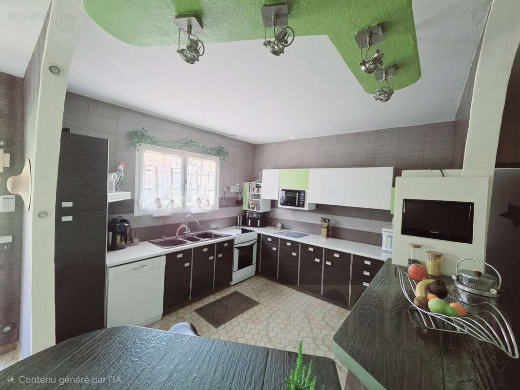 Maison à RESTINCLIERES