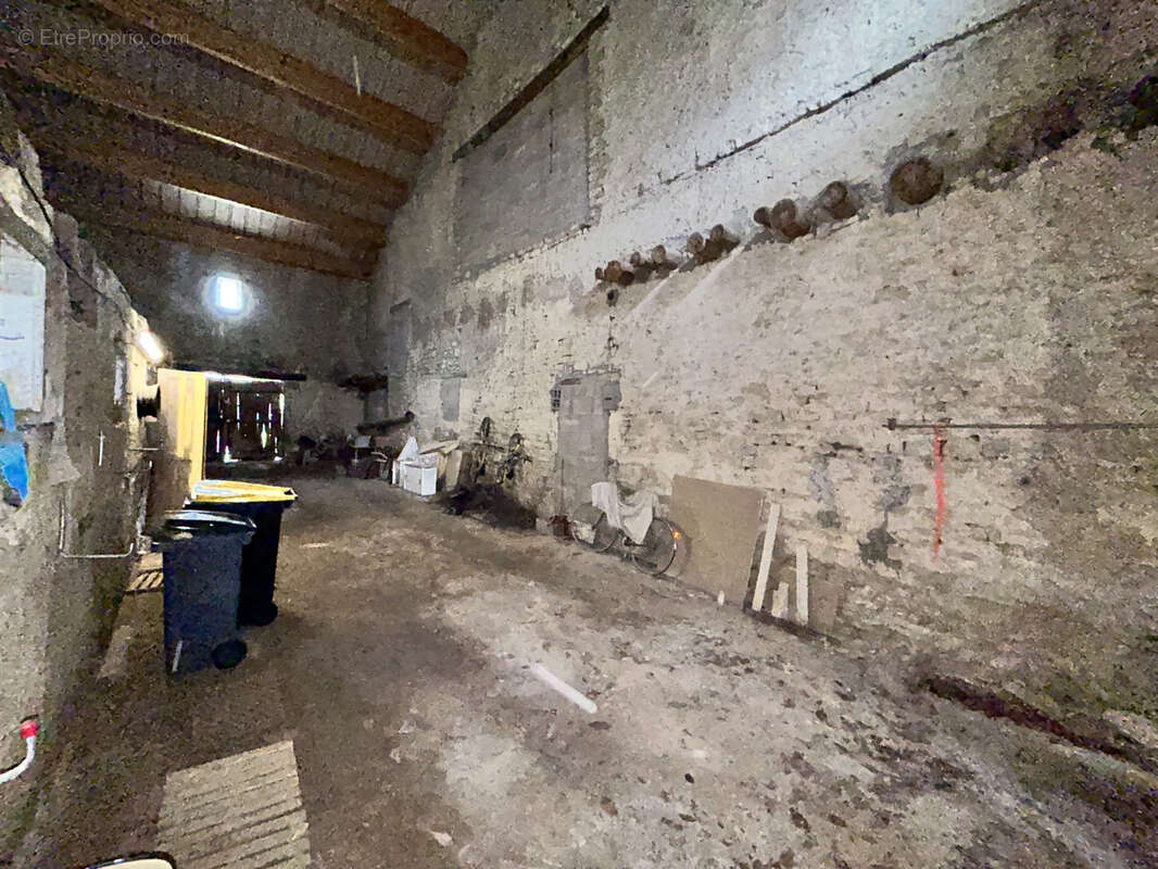 Maison à CONTREXEVILLE