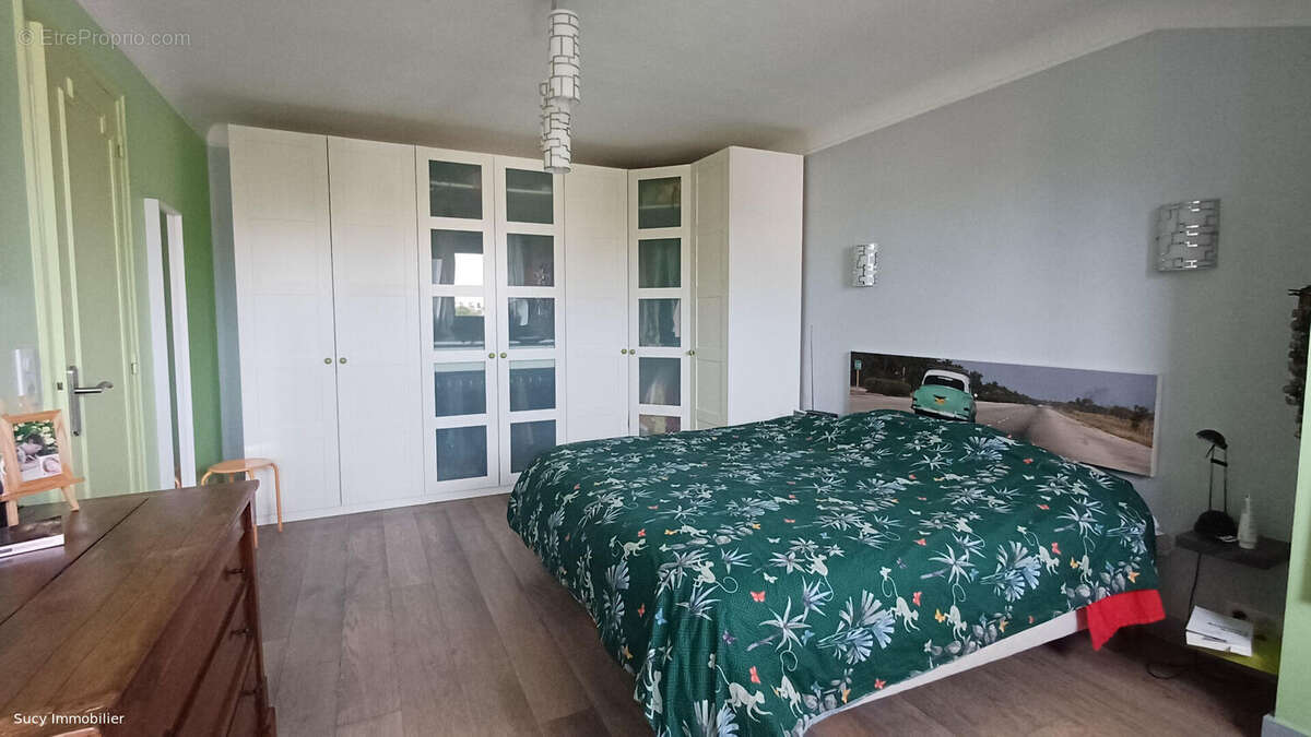 Maison à PONTAULT-COMBAULT