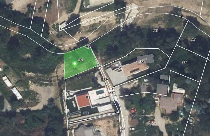 Terrain à MANDELIEU-LA-NAPOULE