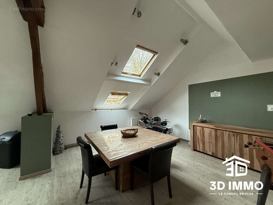 Appartement à AVESNES-SUR-HELPE