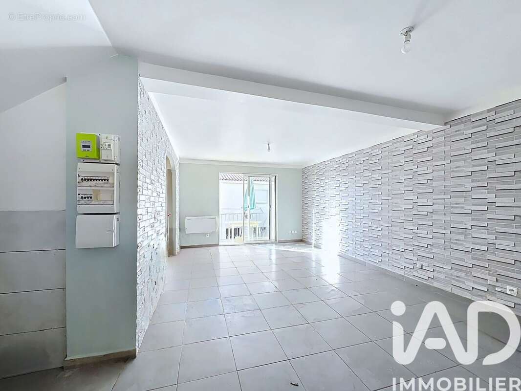 Photo 5 - Maison à ORAISON