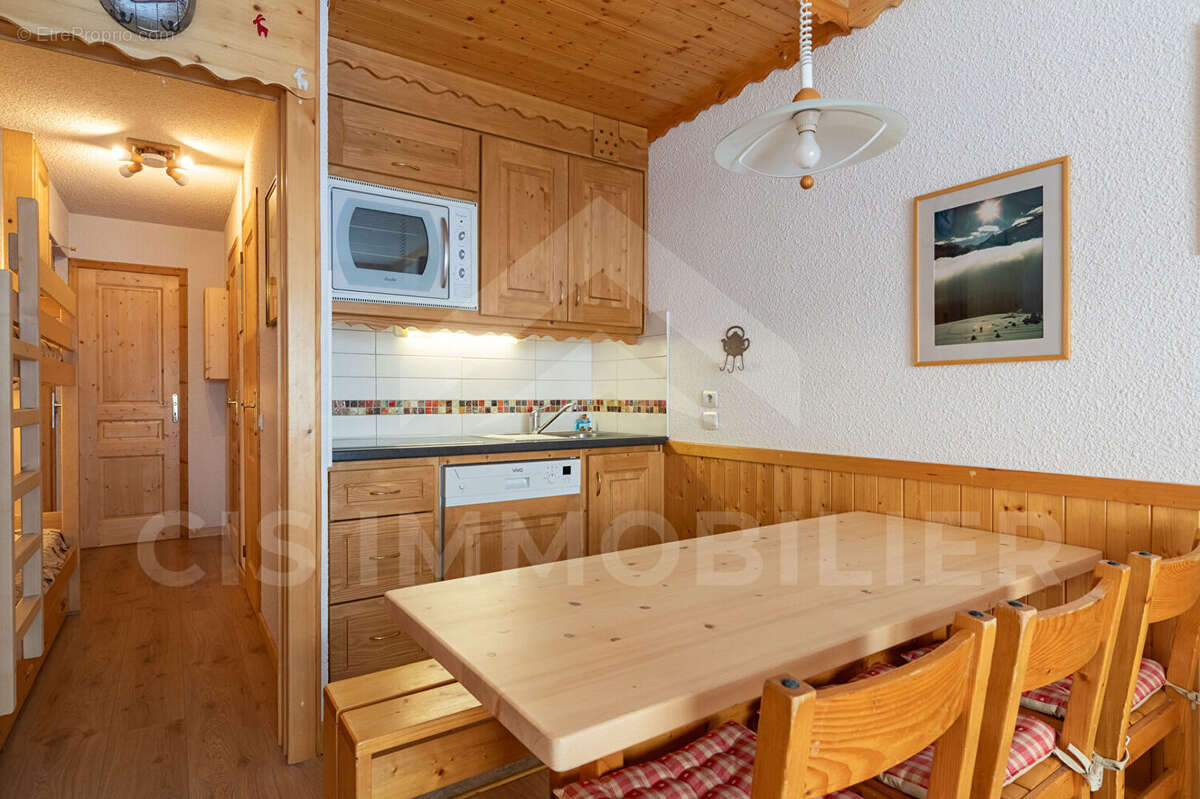 Appartement à LES ALLUES