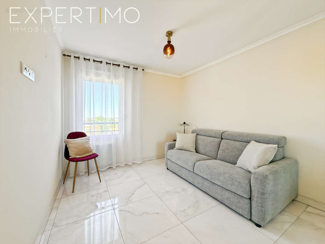 Superbe appartement de type 3 avec loggia de 14,4 M2 secteur Récanettes - photo 5