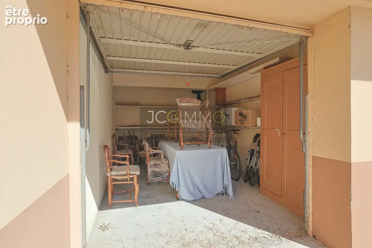 T3 Centre-Ville de Hyères-66 m2-Ascenseur-Balcon-Garage - photo 9