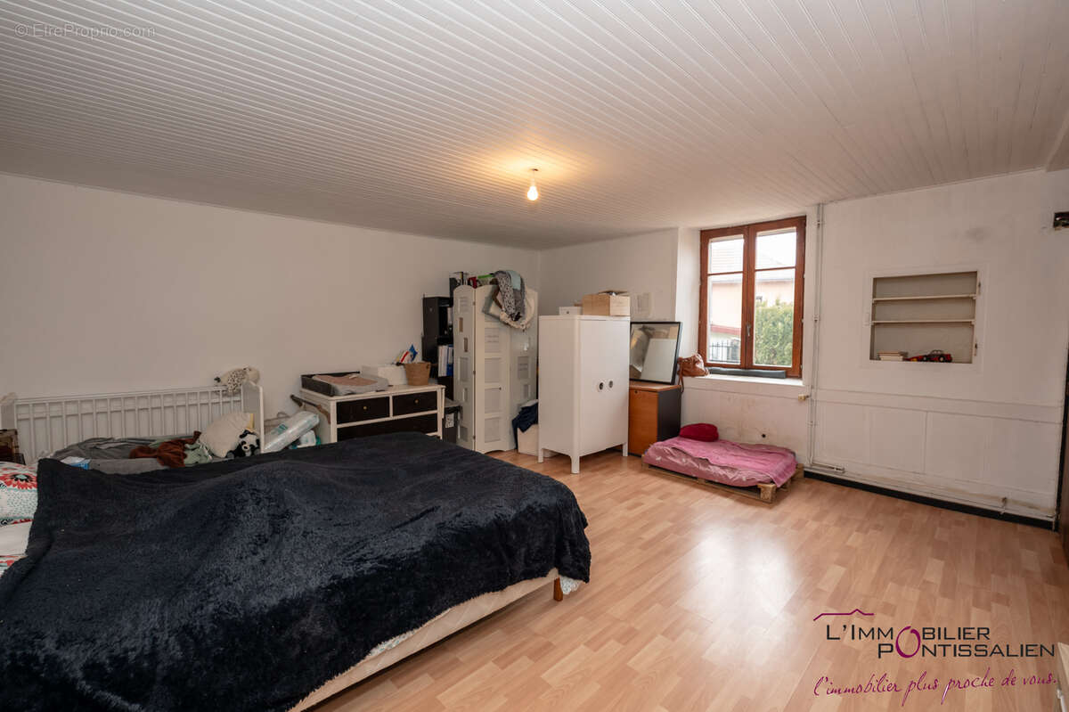 Maison à BIANS-LES-USIERS