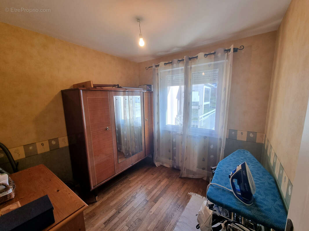 Maison à SAINT-ERBLON