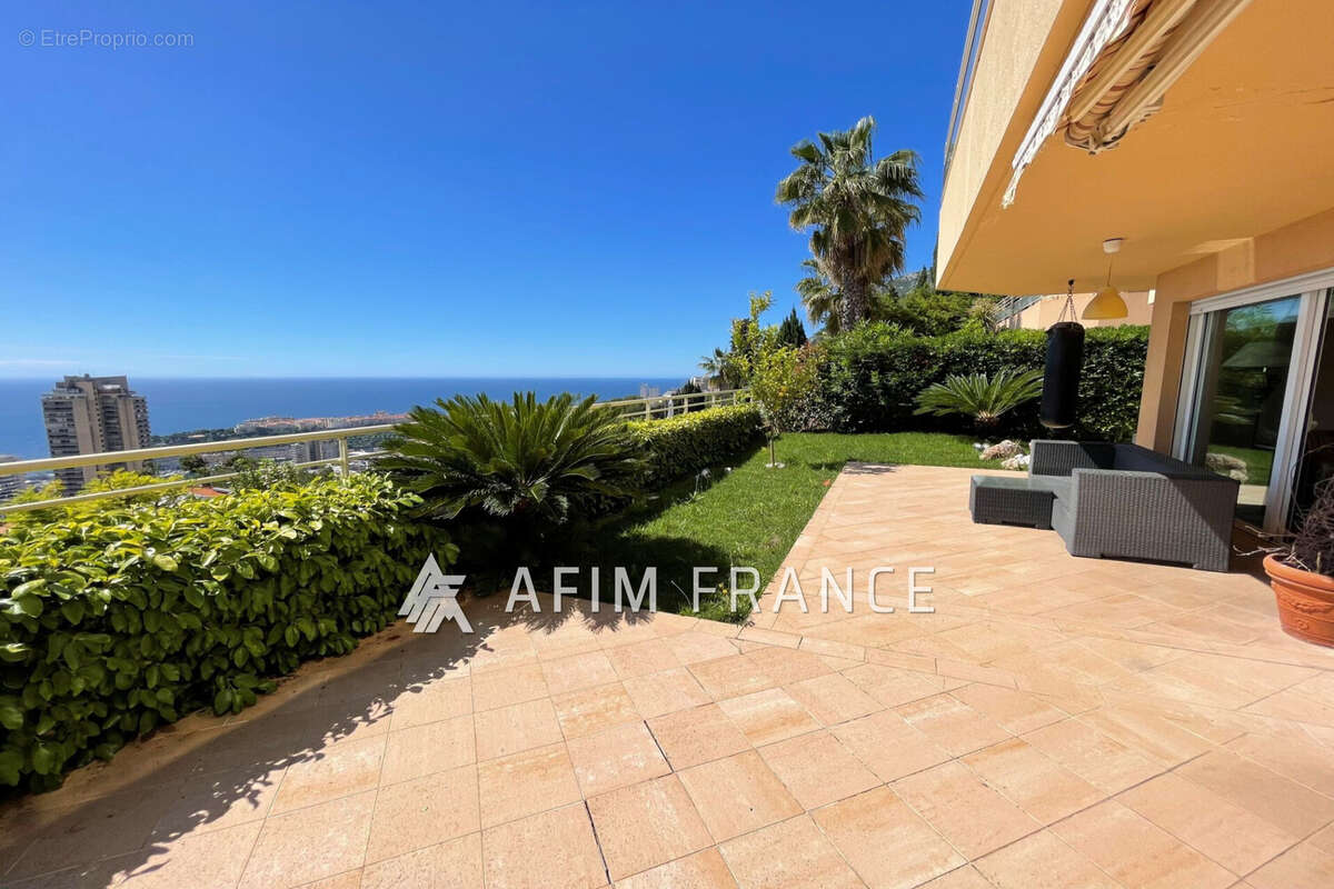 Appartement à BEAUSOLEIL