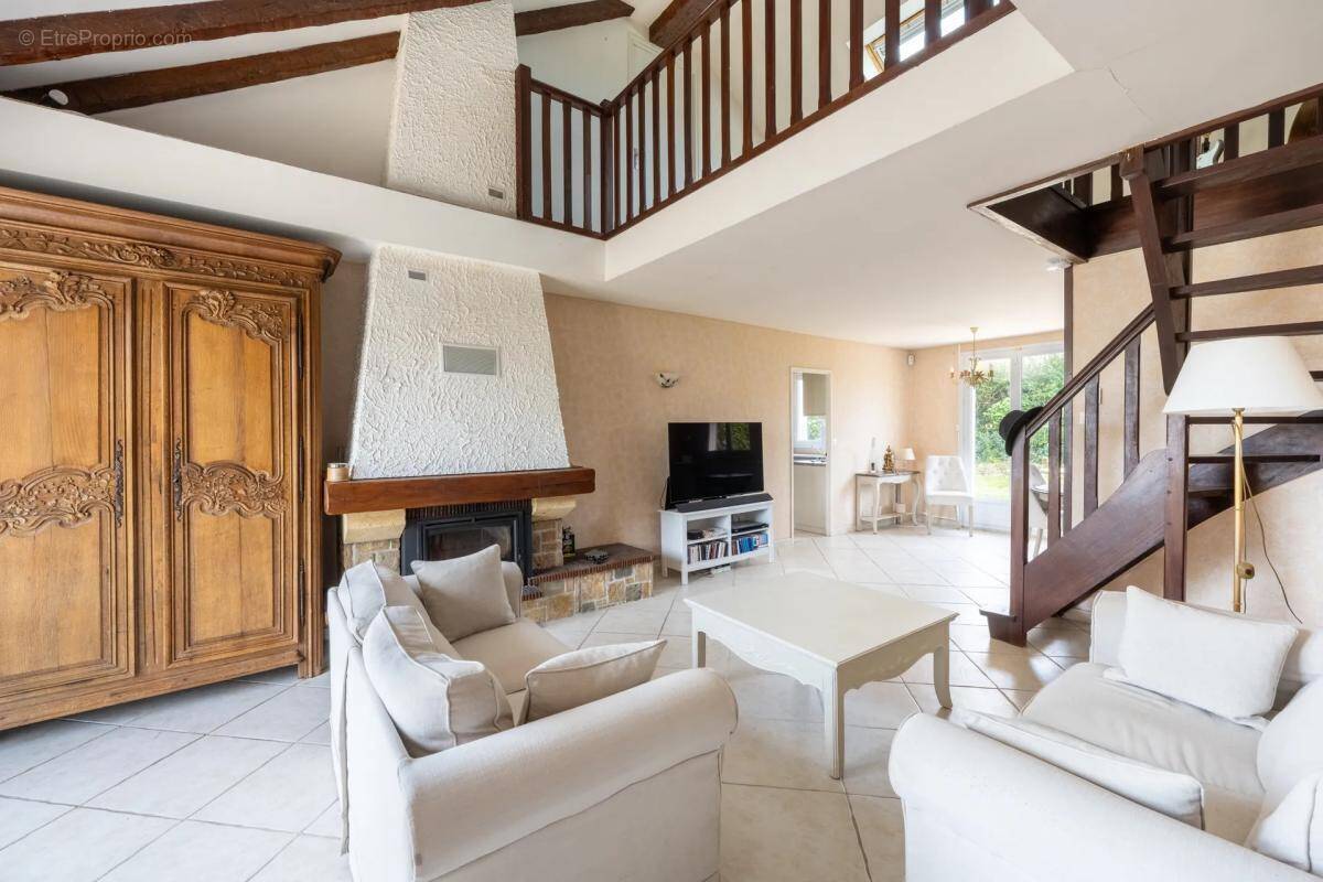 Maison à MAREIL-SUR-MAULDRE