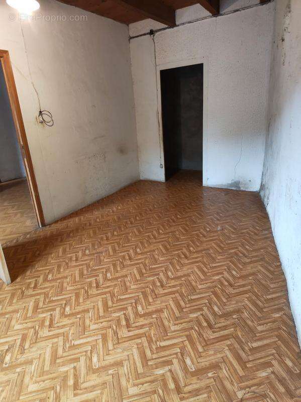 Maison à CROS-DE-GEORAND