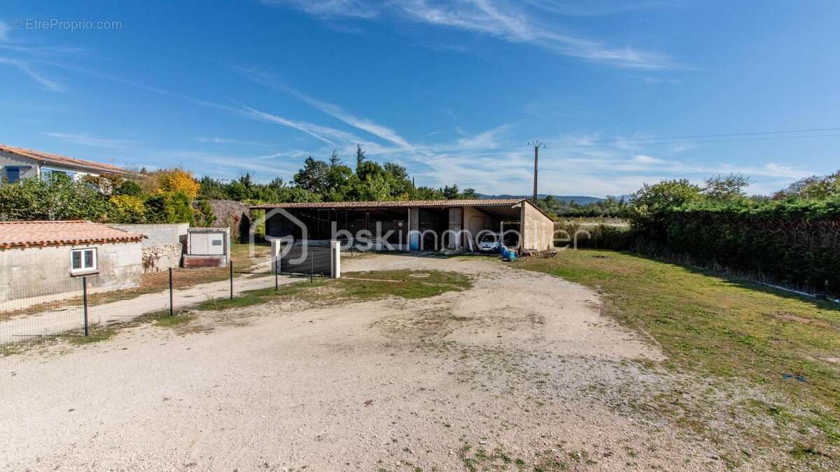 Maison à MONTELIMAR