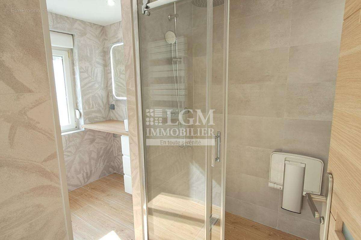 Maison semi-individuelle- 111m2- Centre Steenvoorde - photo 5