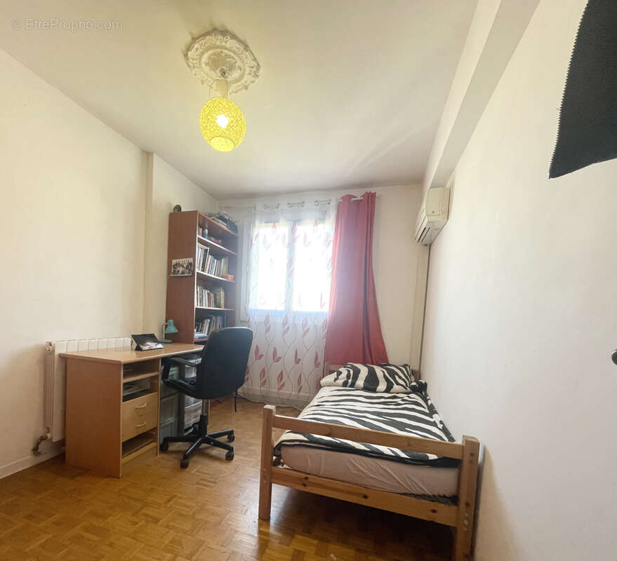 Appartement à MARSEILLE-3E