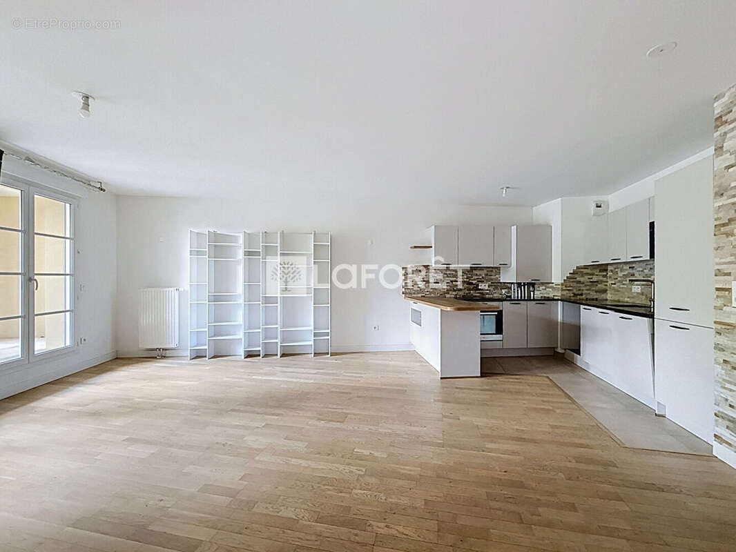 Appartement à LE PLESSIS-ROBINSON