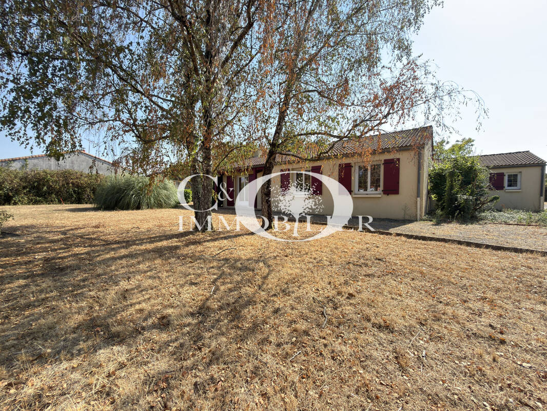 Maison à ROCHESERVIERE