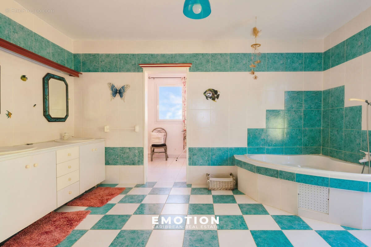 Maison à SAINTE-ROSE