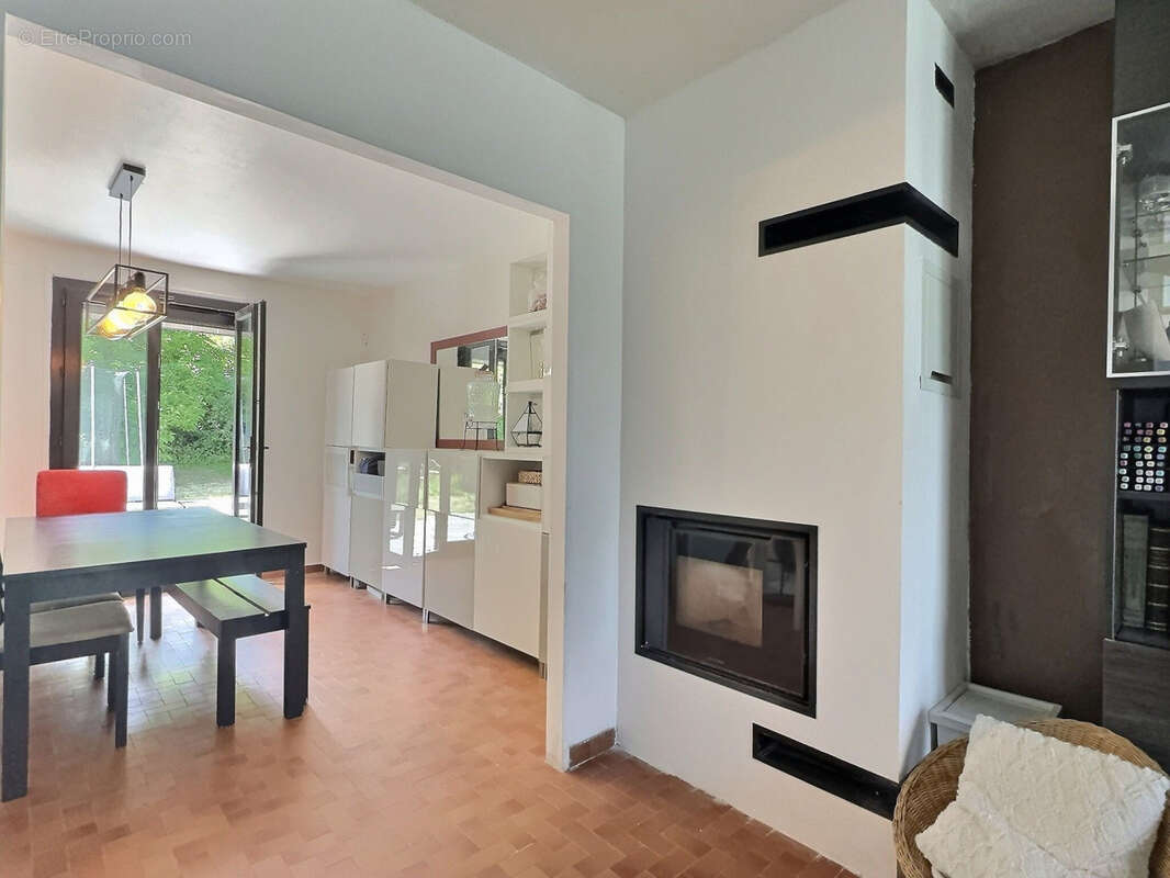 Maison à COURCOURONNES