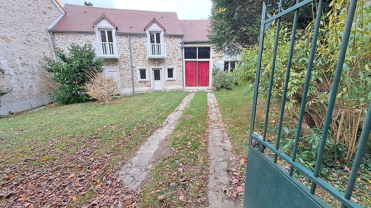 Maison à SAINT-FORGET