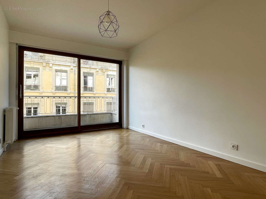 Appartement à LYON-3E
