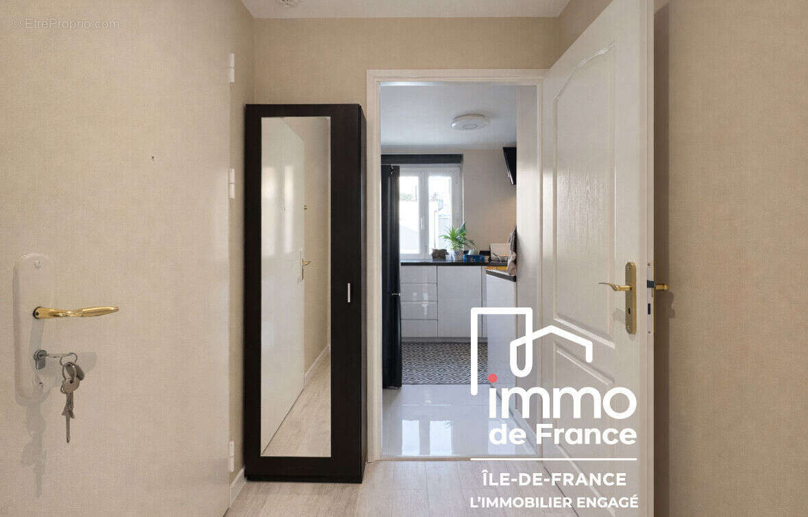 Appartement à LE BLANC-MESNIL