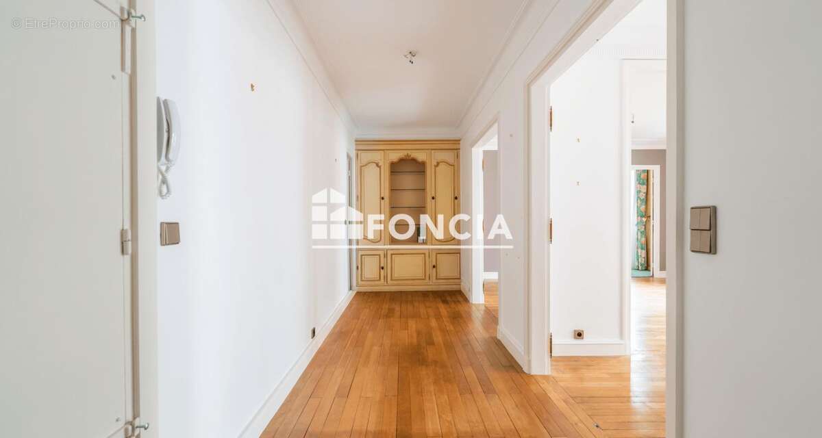 Appartement à PARIS-19E